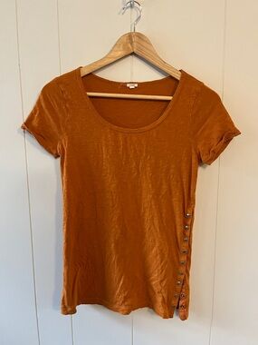 J. Crew Women’s Scoop Neck Side-Button Tee in Rust